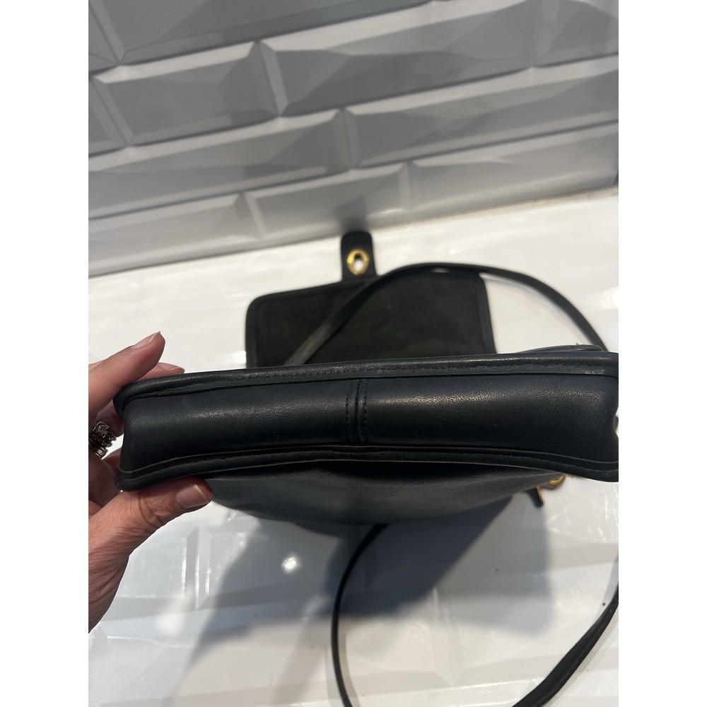Classic Black Leather Crossbody Satchel - Picture 9 of 13